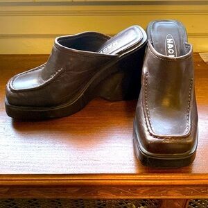 Super cute brown leather wedges